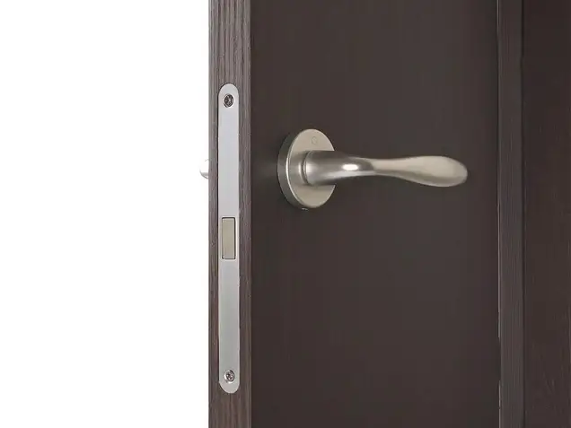 Замок магнитный MAXBAR с ответной планкой, 50x96x18, для сантехнических узлов , универсальный, с ответной планкой, хром матовый