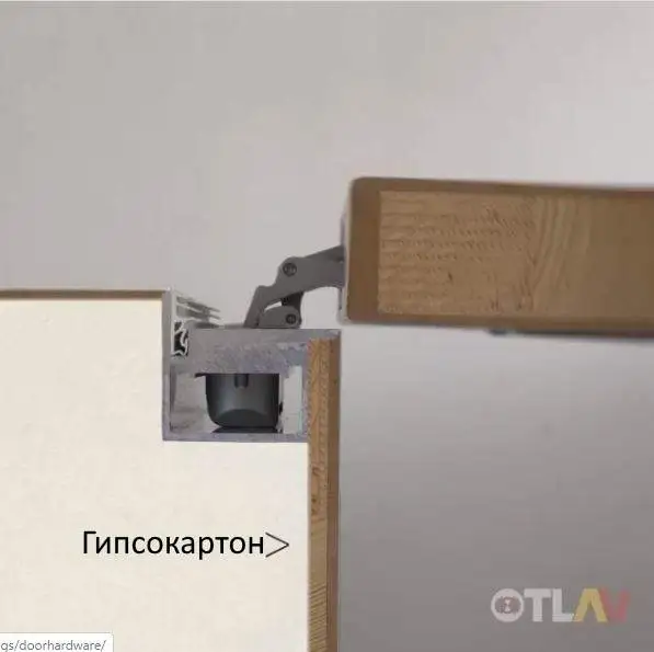 Петля скрытая для компланарных дверей, универсальная, 3D, 130x32/25 мм, 60 кг, цамак и алюминий, с 4 накладками и 4 винтами для крепления накладок, белый